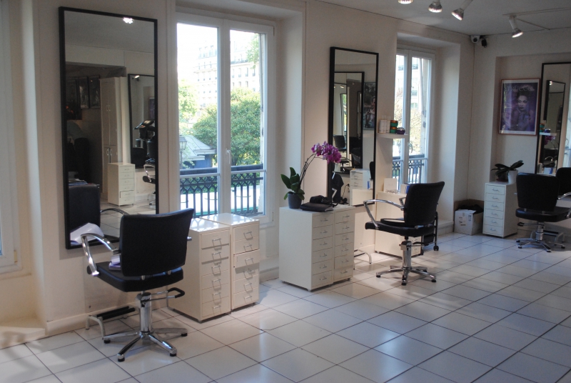 salon-coiffure-ARTIGNOSC SUR VERDON-min_floor-home-office-property-living-room-room-781228-pxhere.com